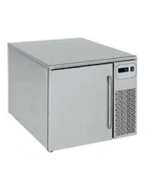 Compact blast chillers