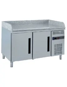 Refrigerated GN table for pizza preparation