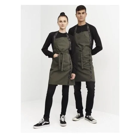 Bib apron with camouflage tape 6427