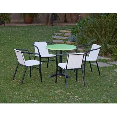 Chaise en acier et en os