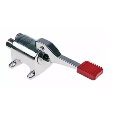 robinetterie 1/2" avec pédale eau chaude...