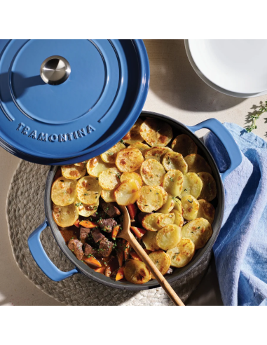 Cocotte basse avec couvercle en fonte émaillée bleue