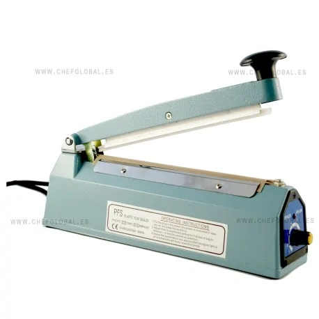 Sealer of welder bags with cutter